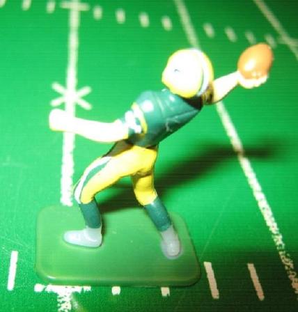 tudor electric football quarterback figure GREEN BAY PACKERS dark